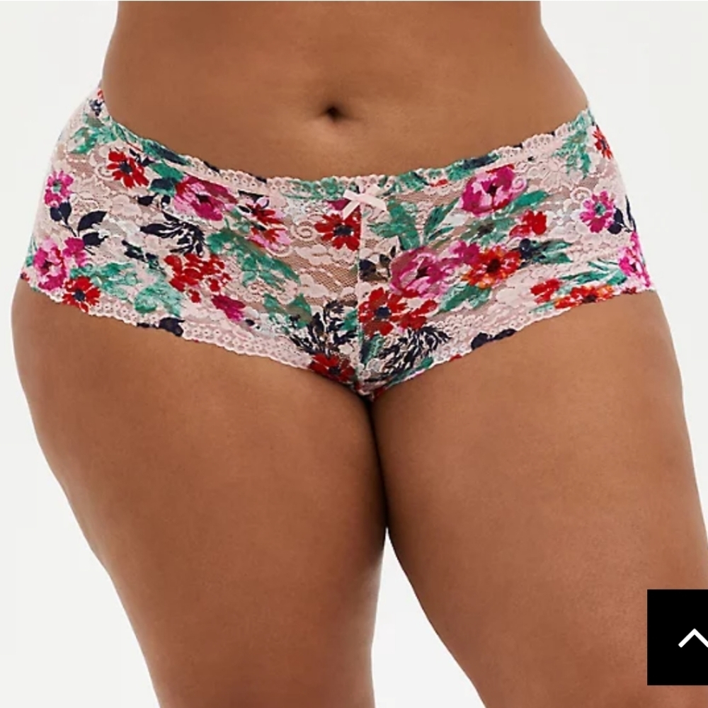 🆕🌸PINK FLORAL LACE CHEEKY PANTY🌸